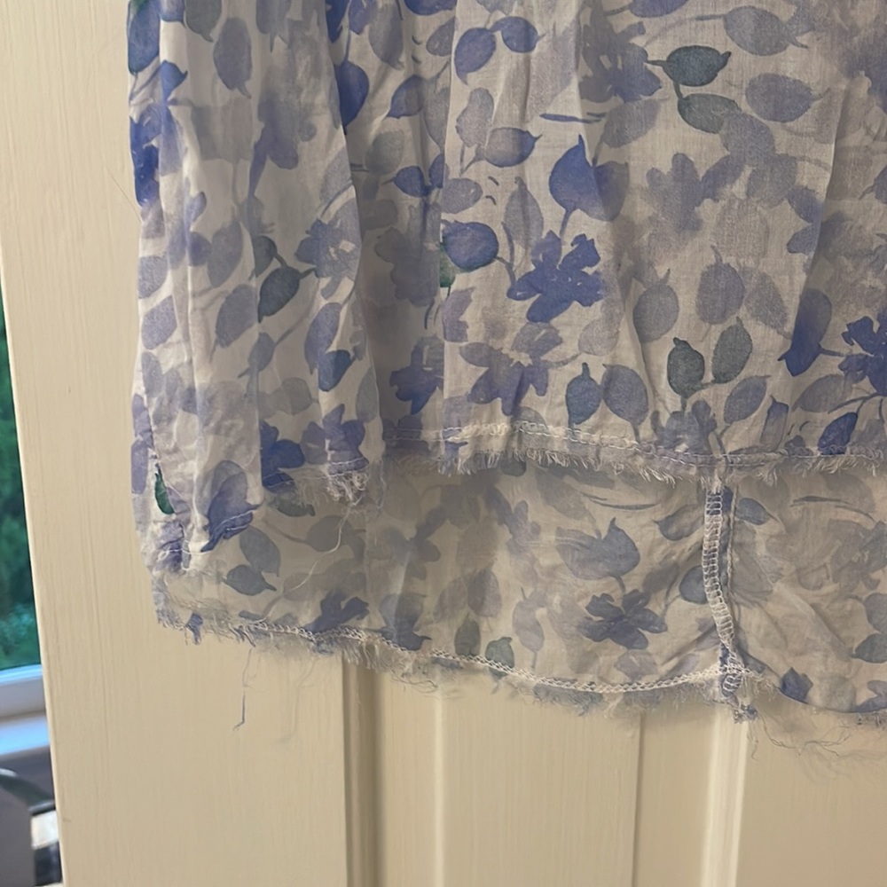 High neck Blouse - Picture 3 of 4